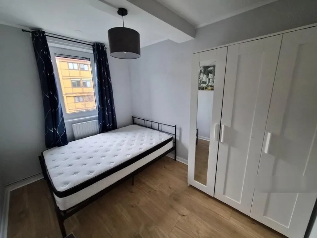House in London - Image 2