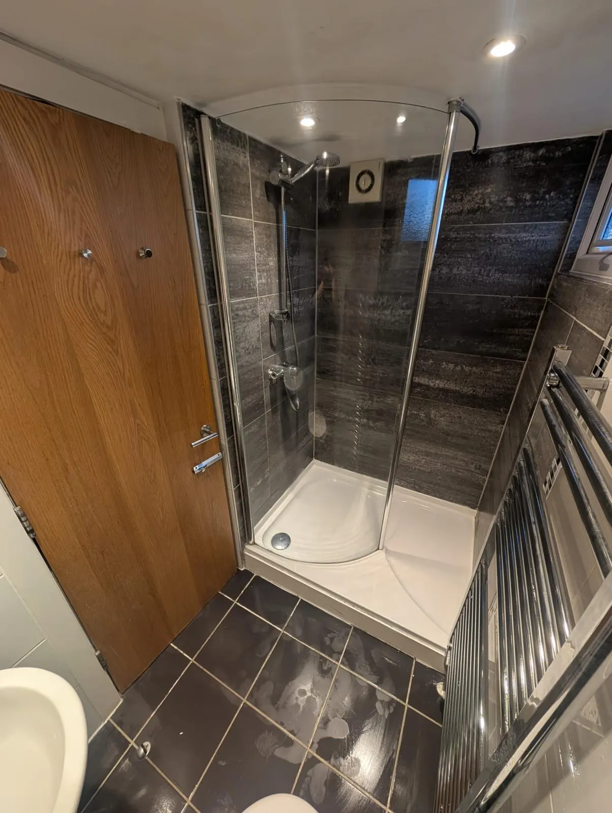 House in Leeds - Image 2