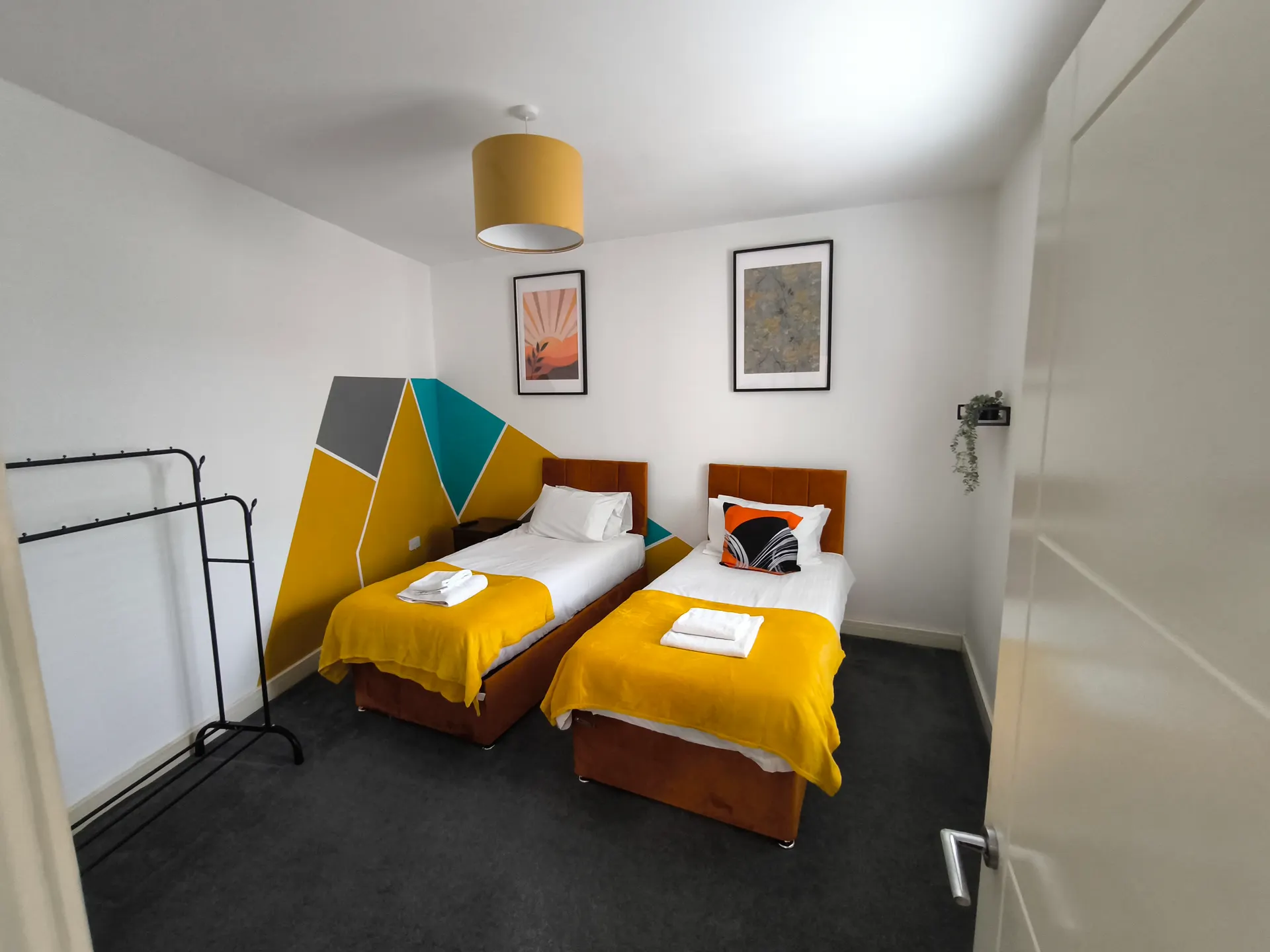 Flat in Gloucester - Image 8