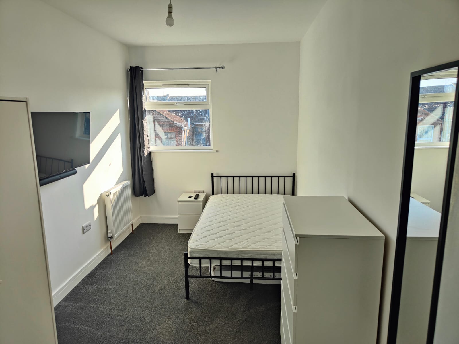 House in Southsea - Image 4