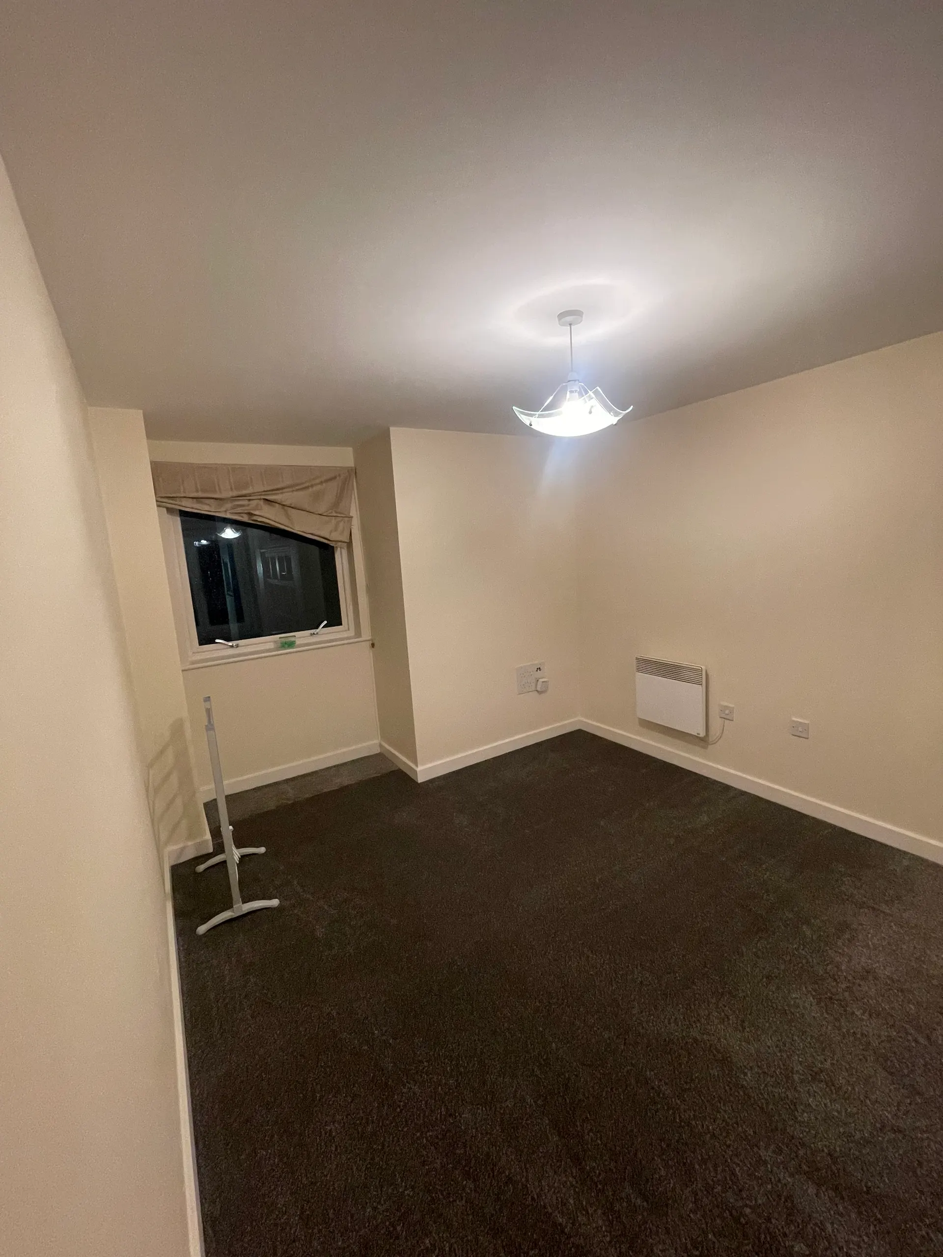 Flat in Milton Keynes - Image 6