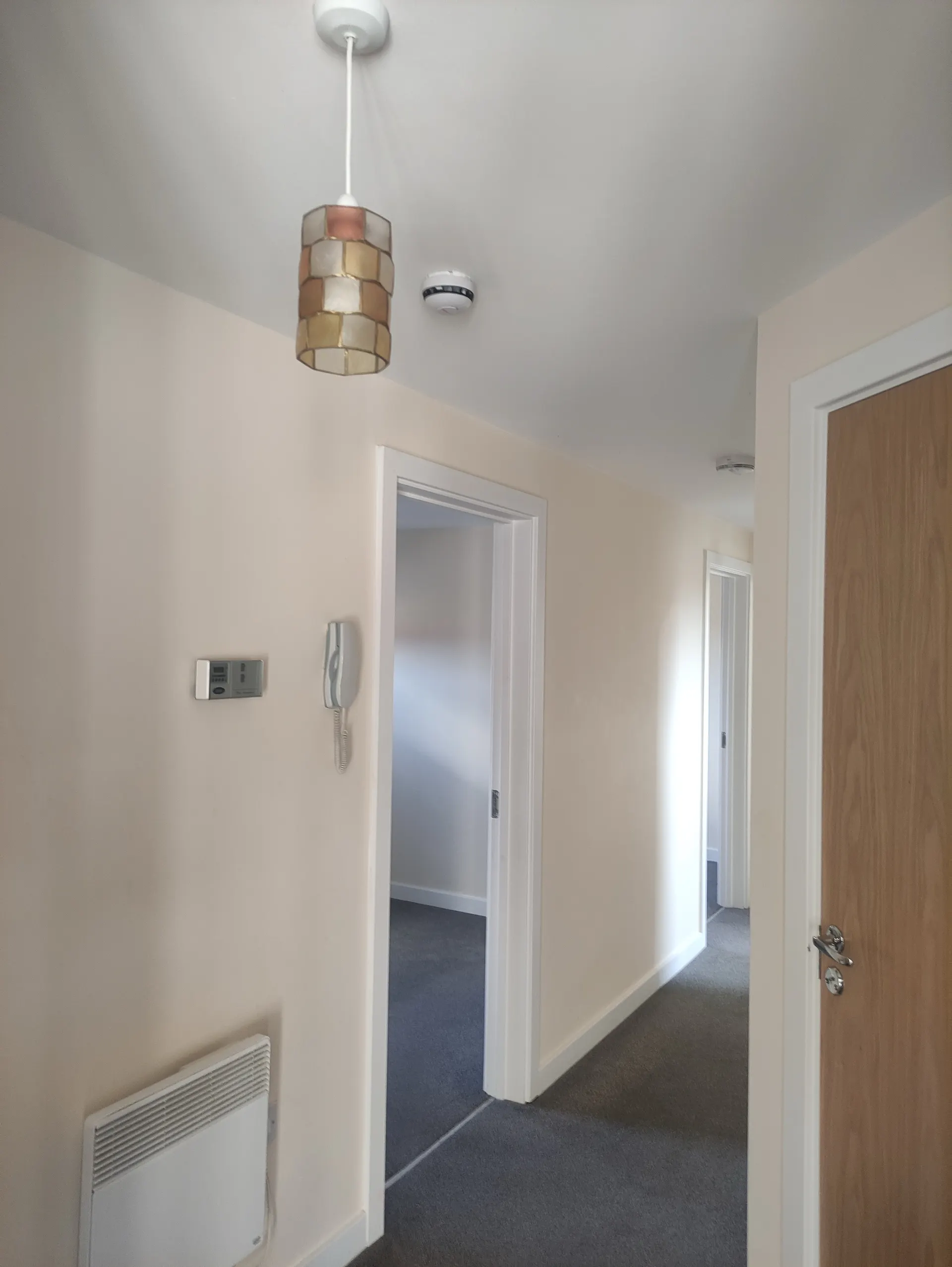 Flat in Milton Keynes - Image 8