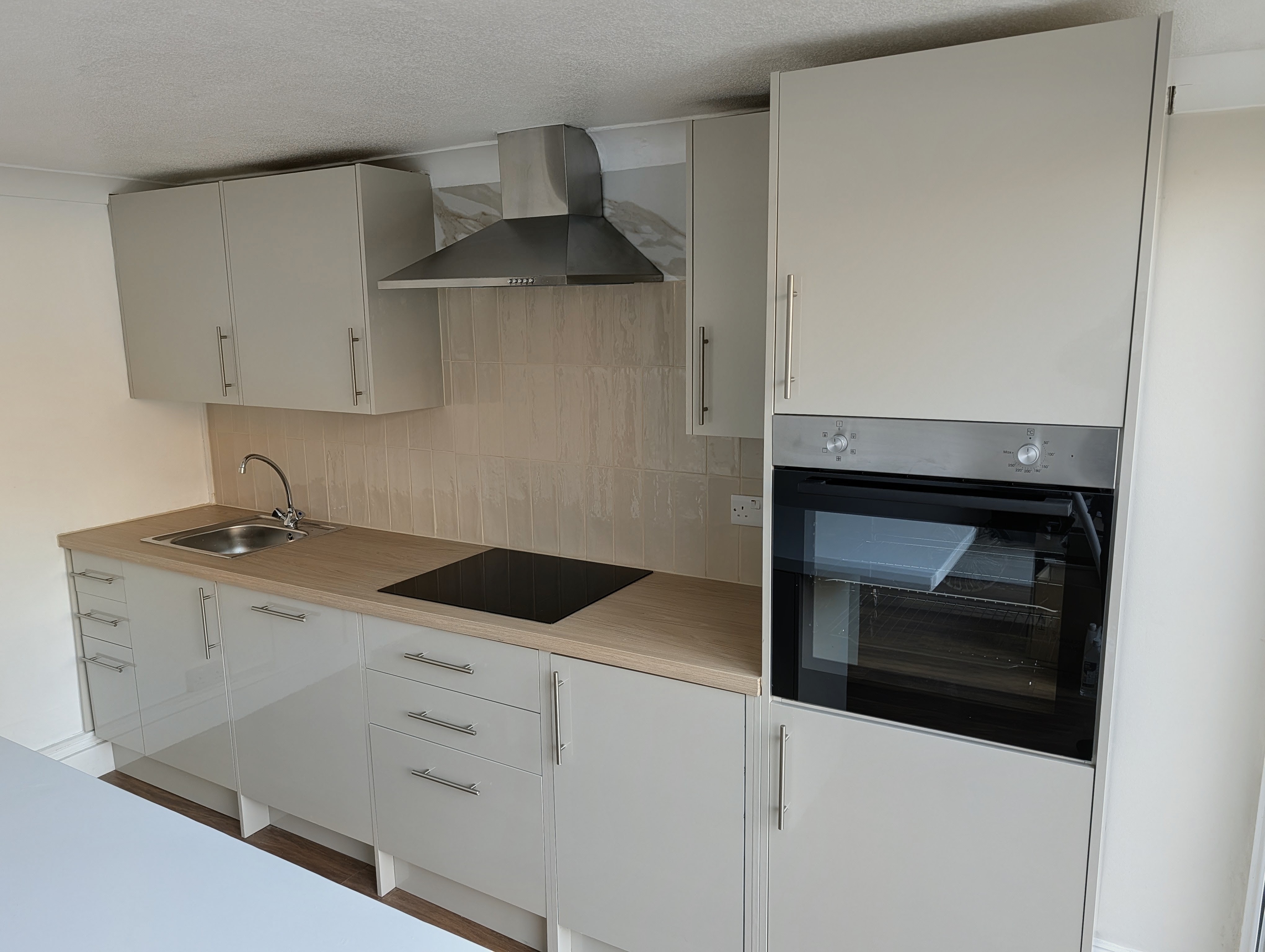 House in Erith - Image 3