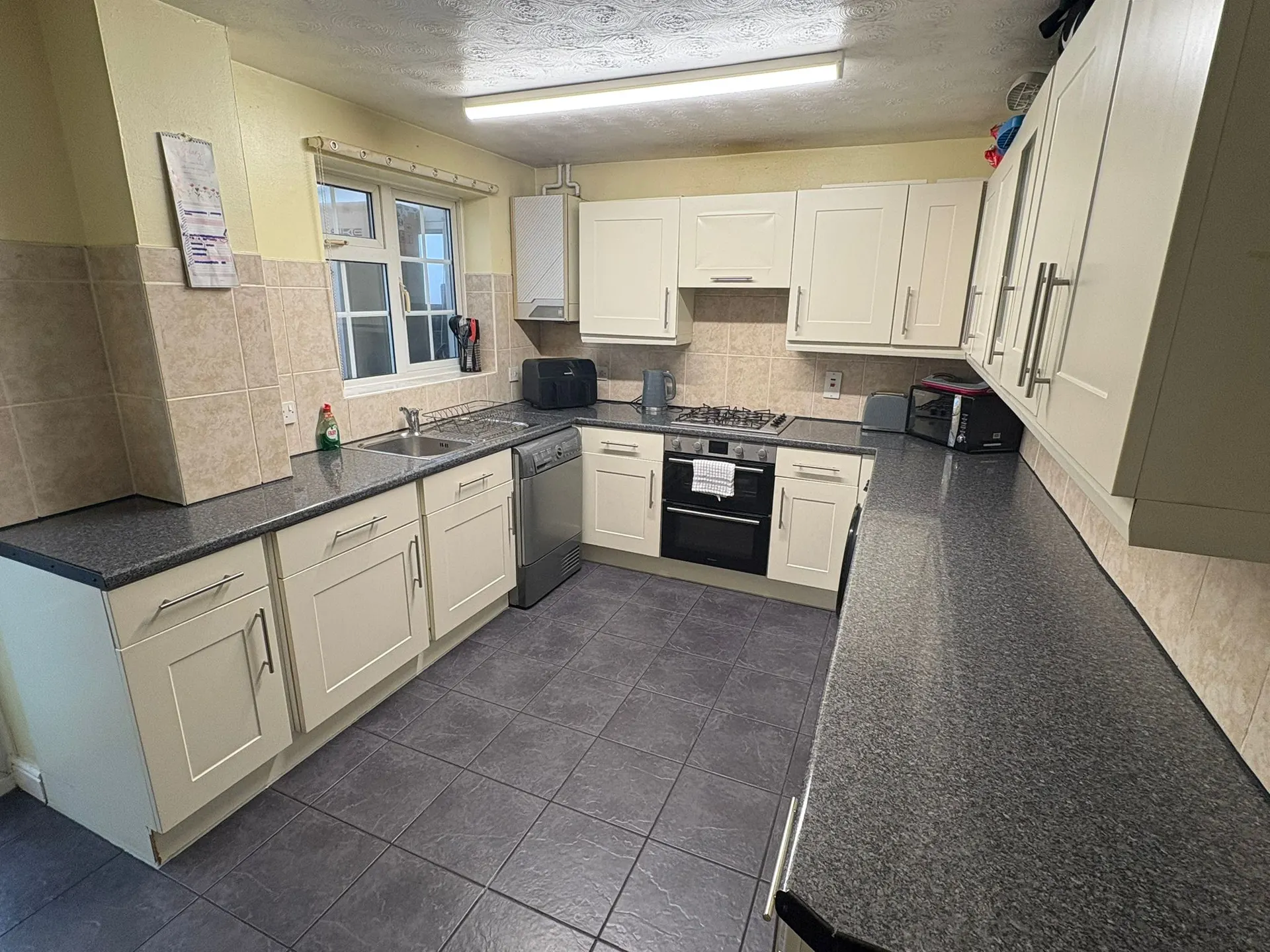 House in Luton - Image 5