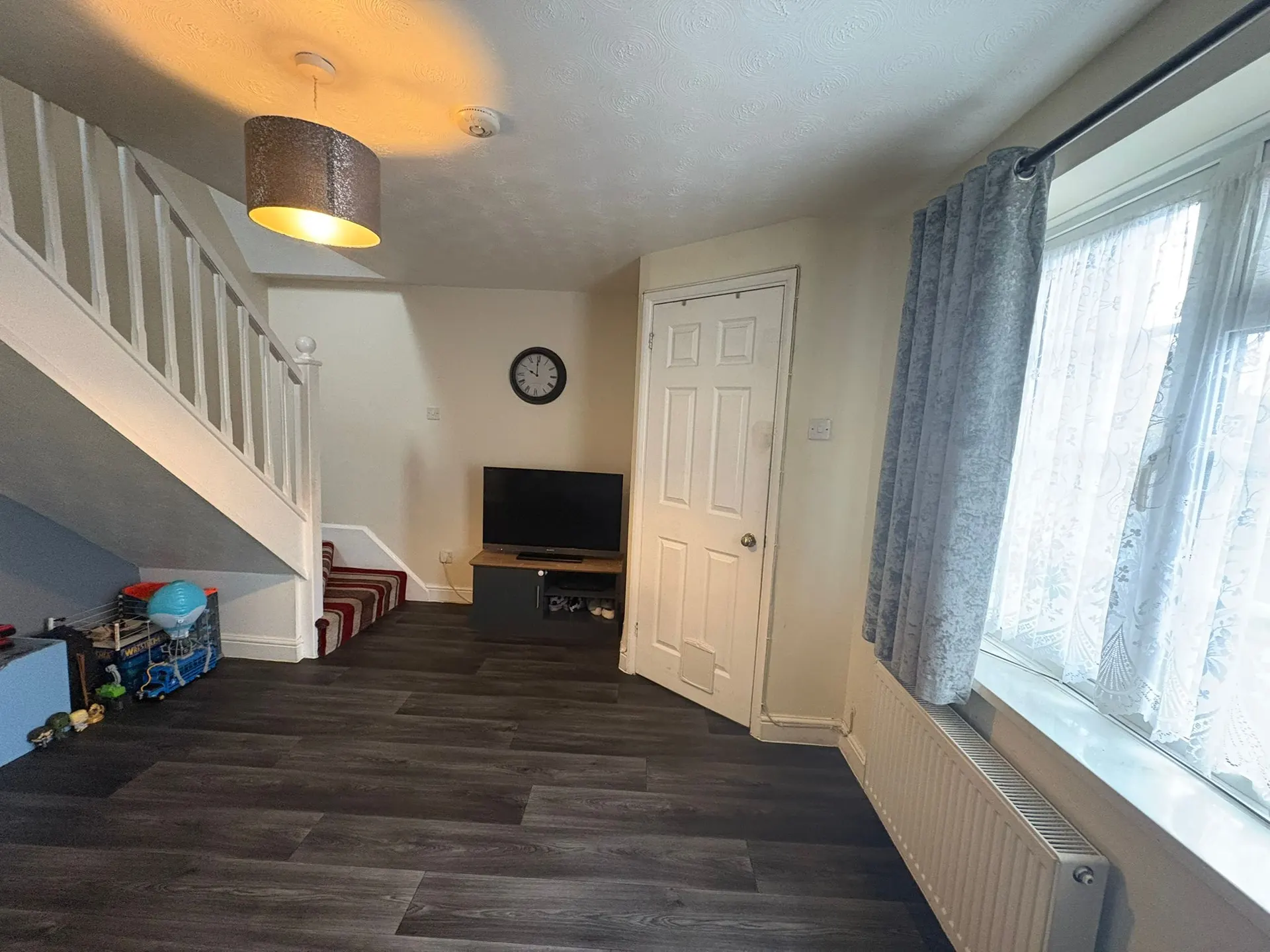 House in Luton - Image 6