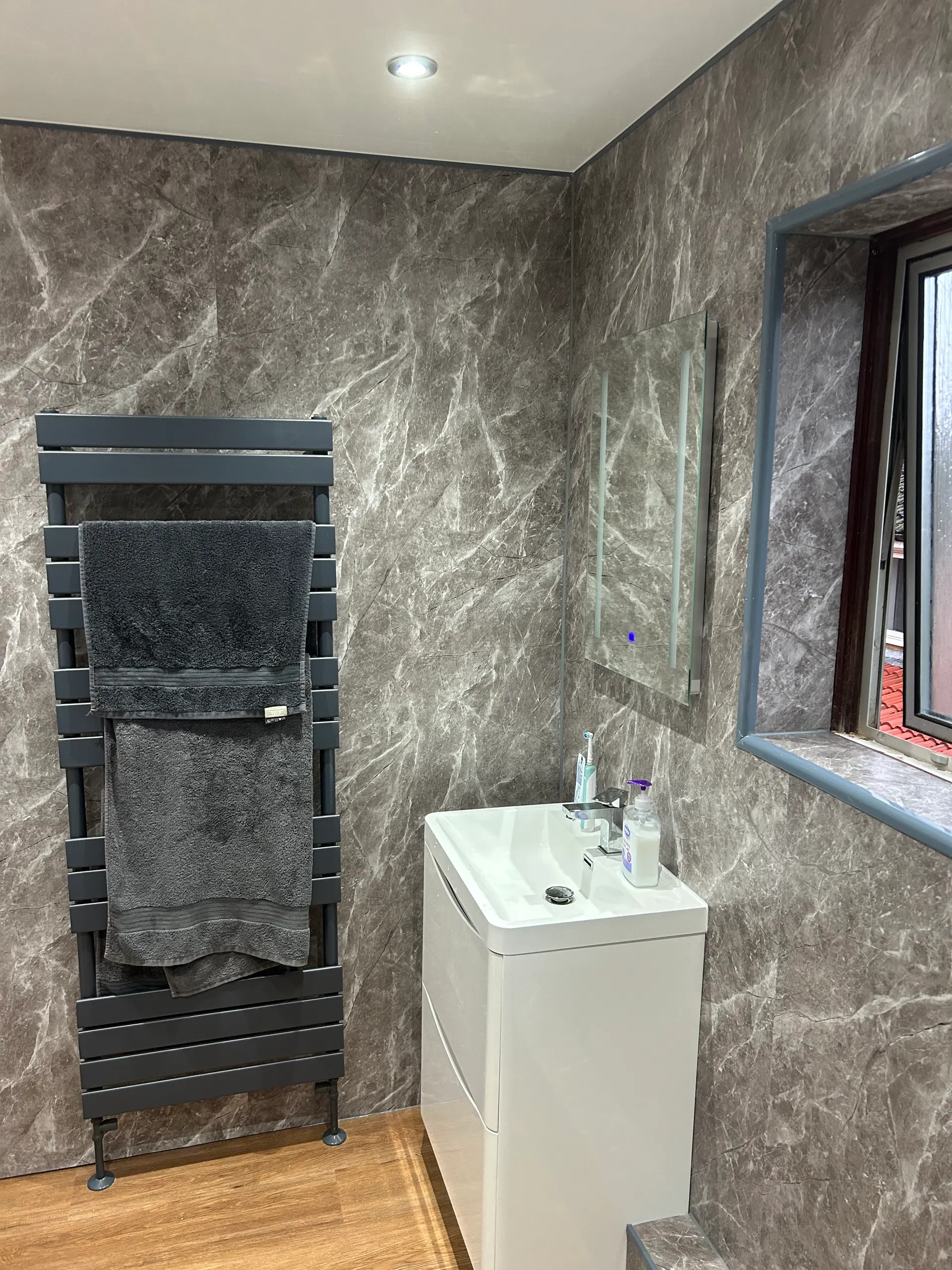House in Luton - Image 10