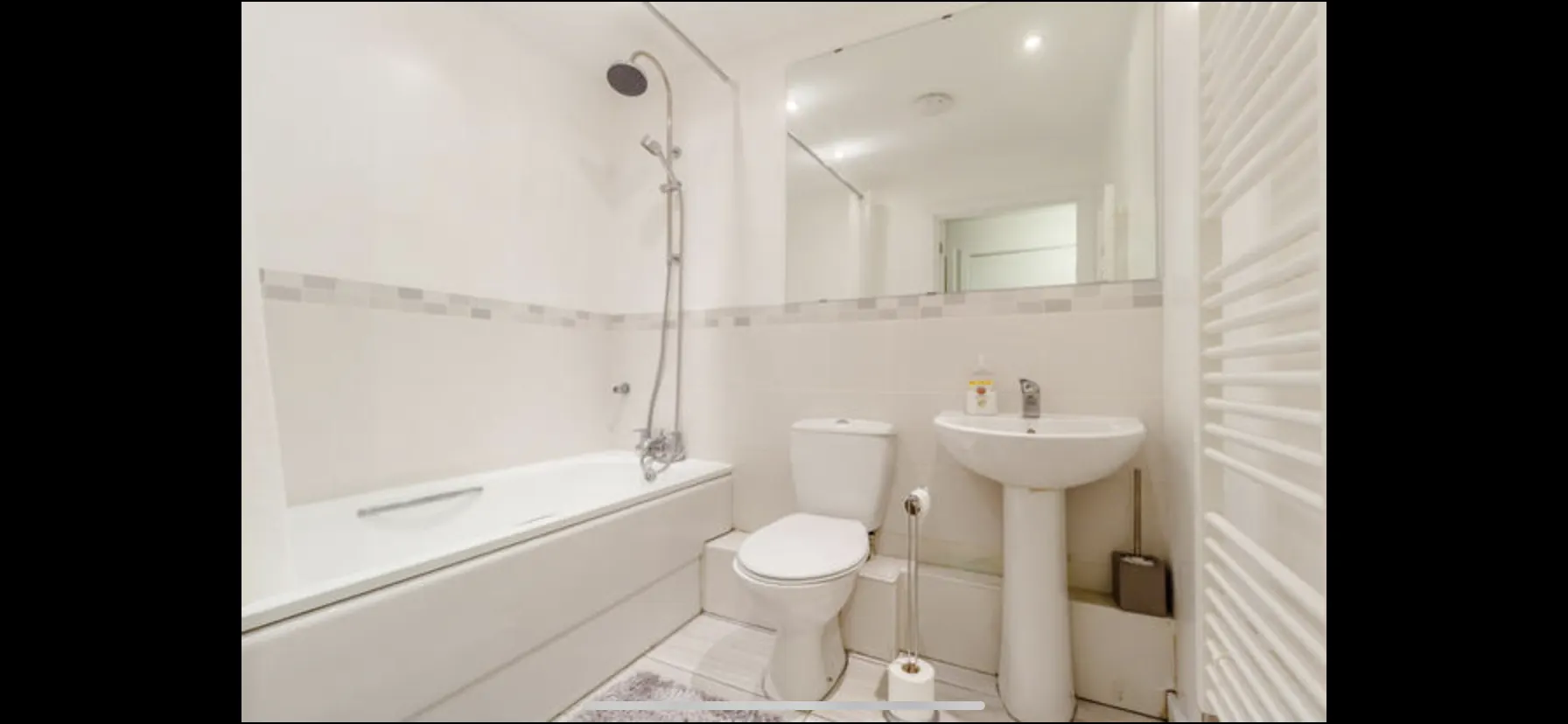 Flat in Luton - Image 8