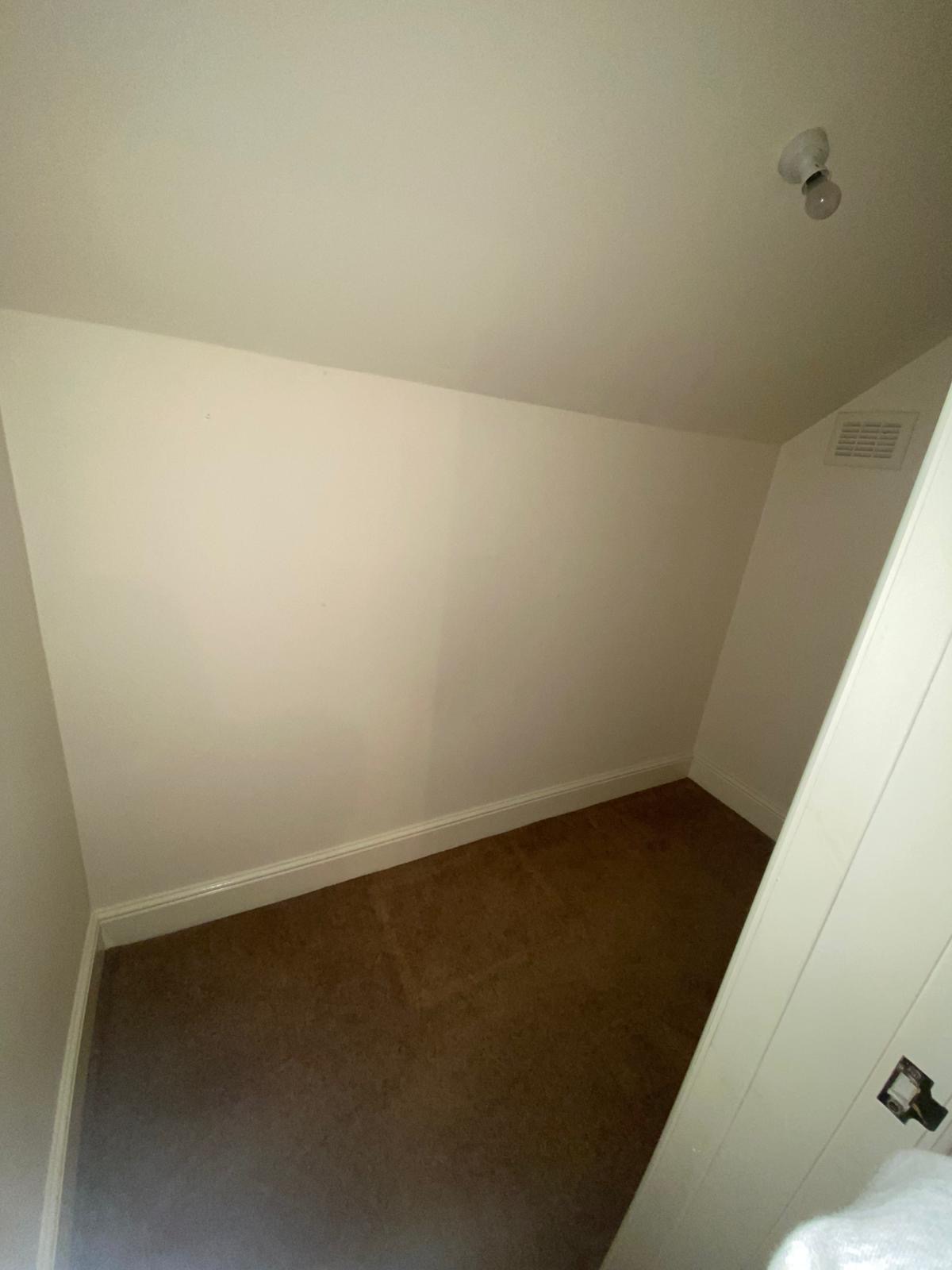 Flat in Wolverhampton - Image 8