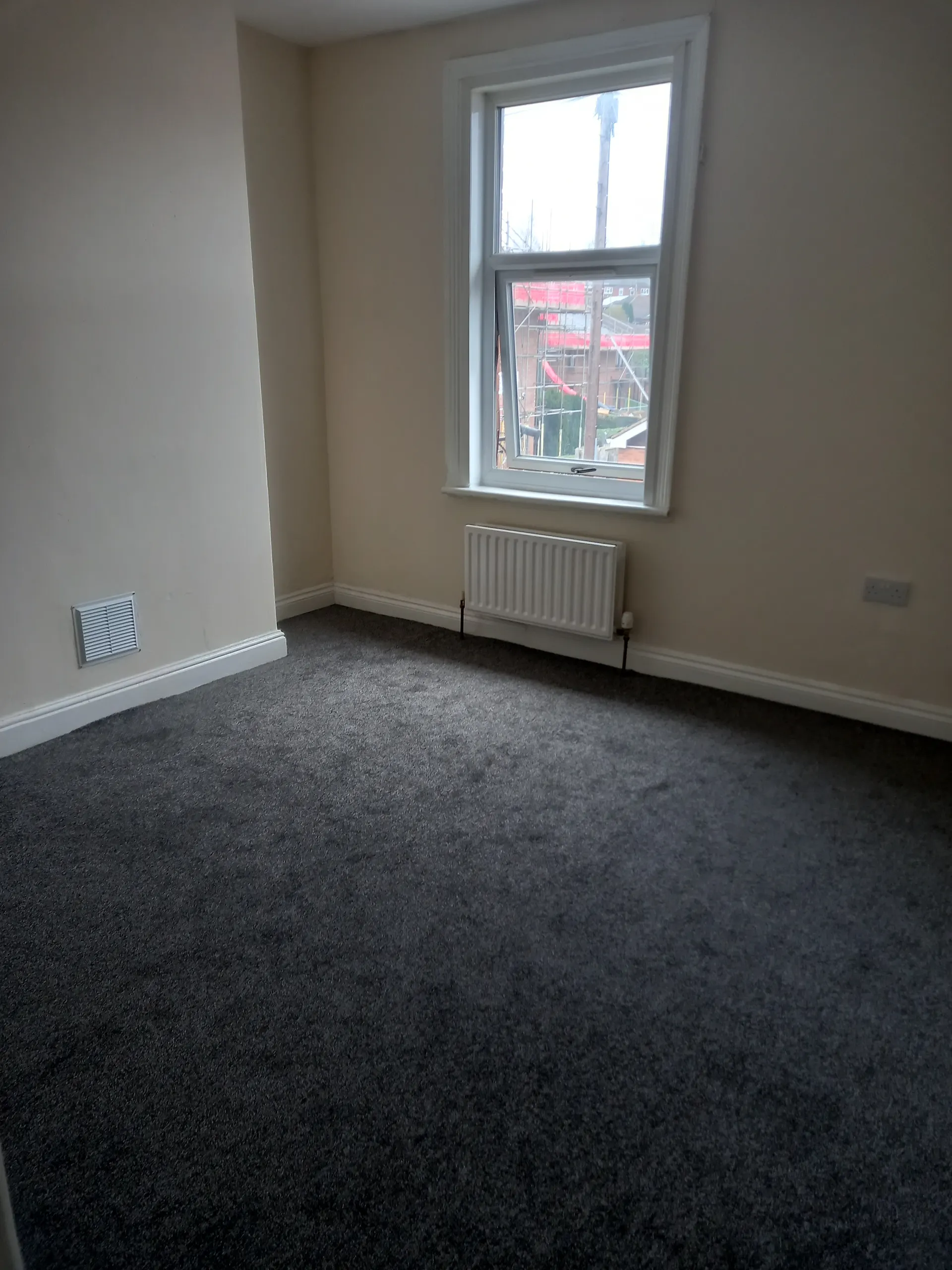 House in Nottingham - Image 3