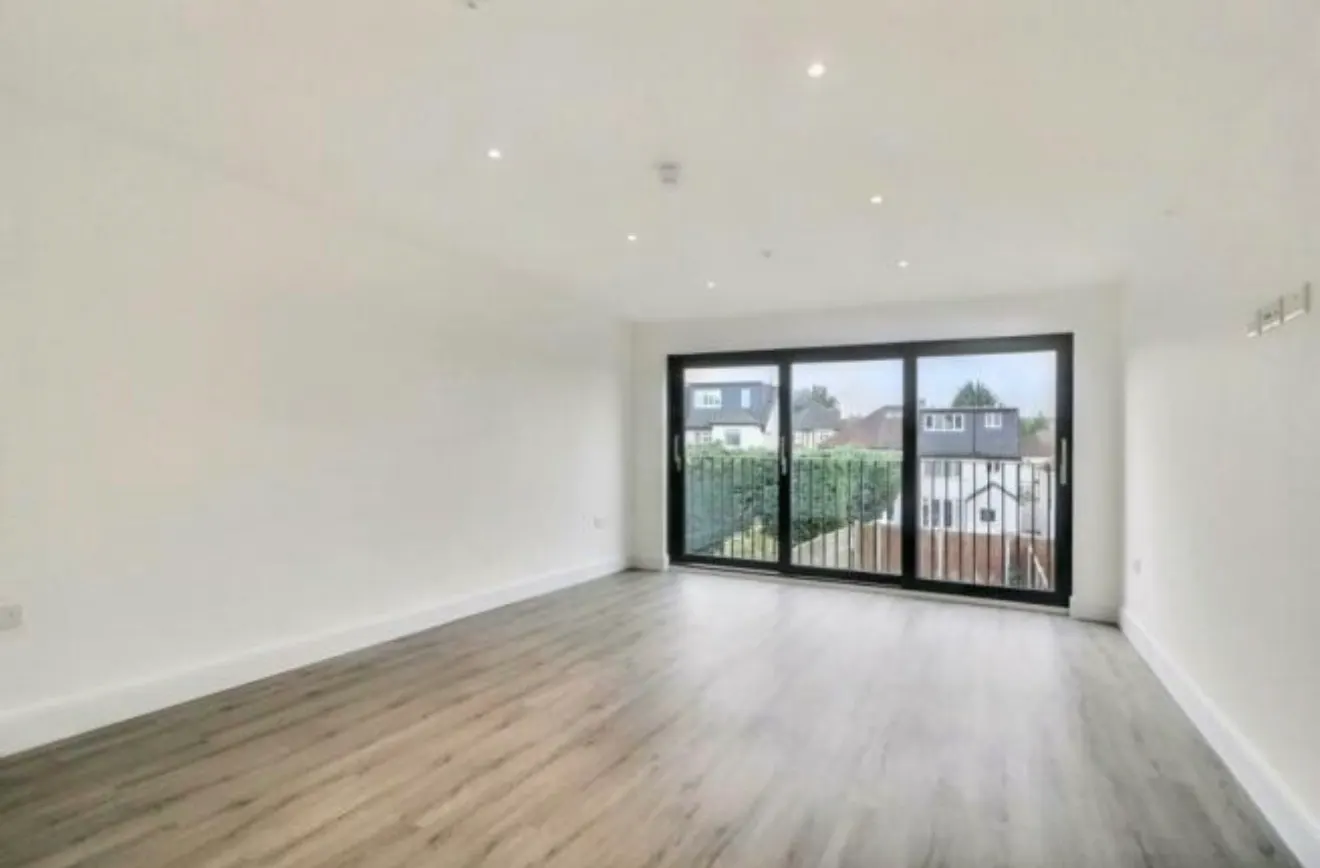 House in Bushey - Image 3