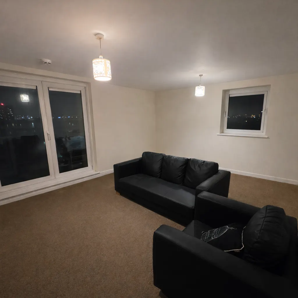 Flat in London - Image 3