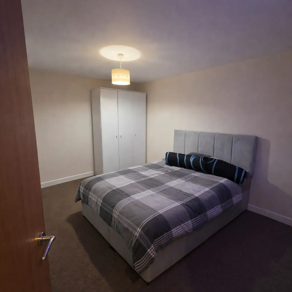 Flat in London - Image 6