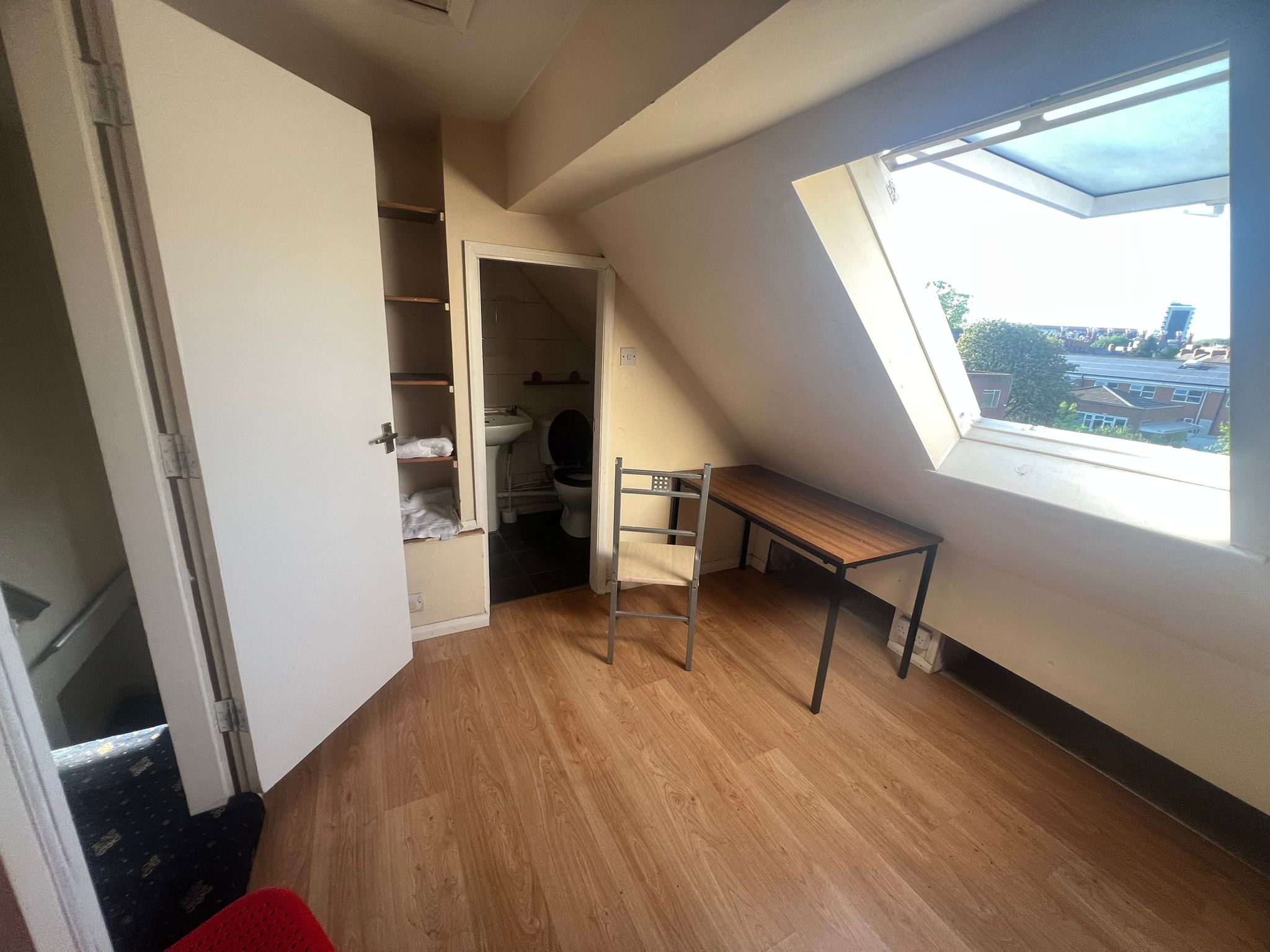House in Leicester - Image 9