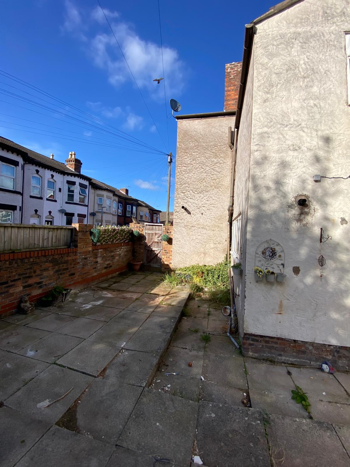 House in Birkenhead - Image 3
