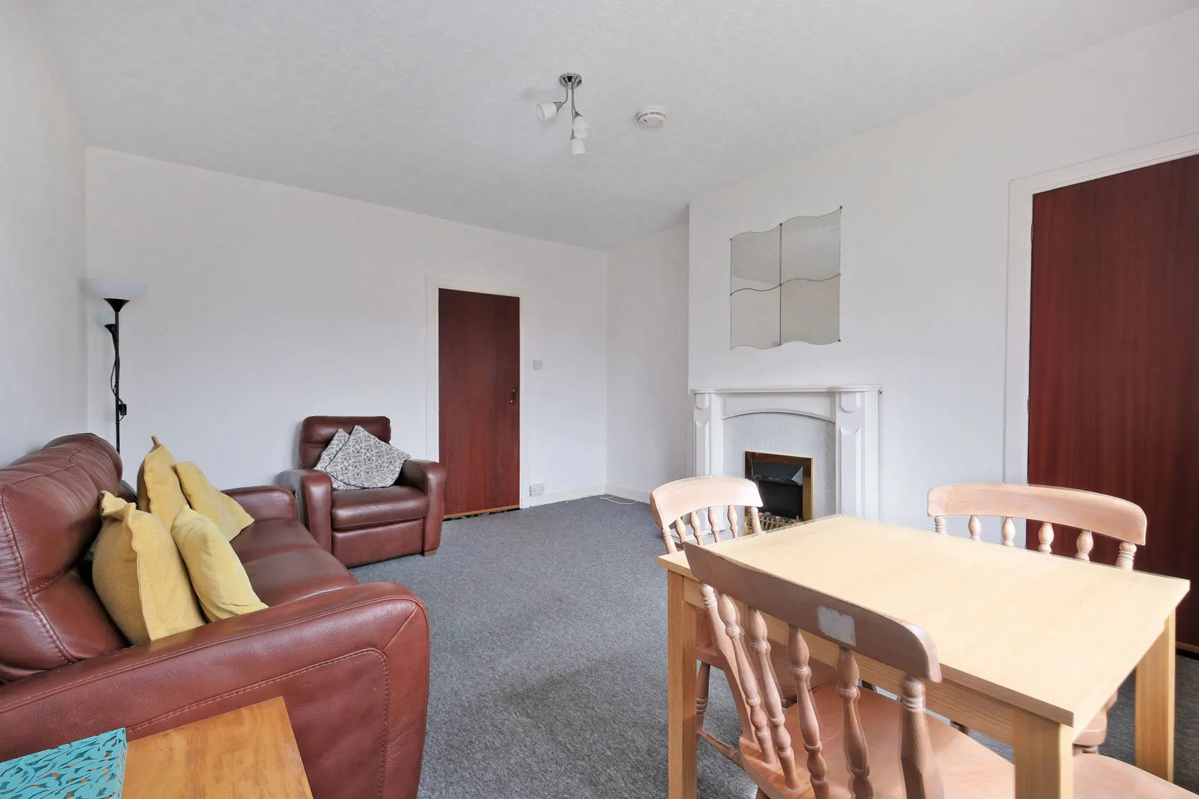 Flat in Aberdeen - Image 4