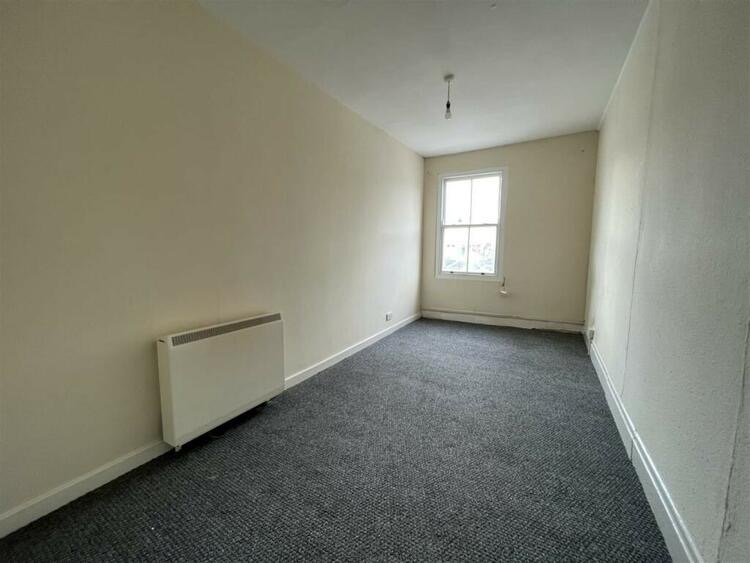 Flat in Coleford - Image 6