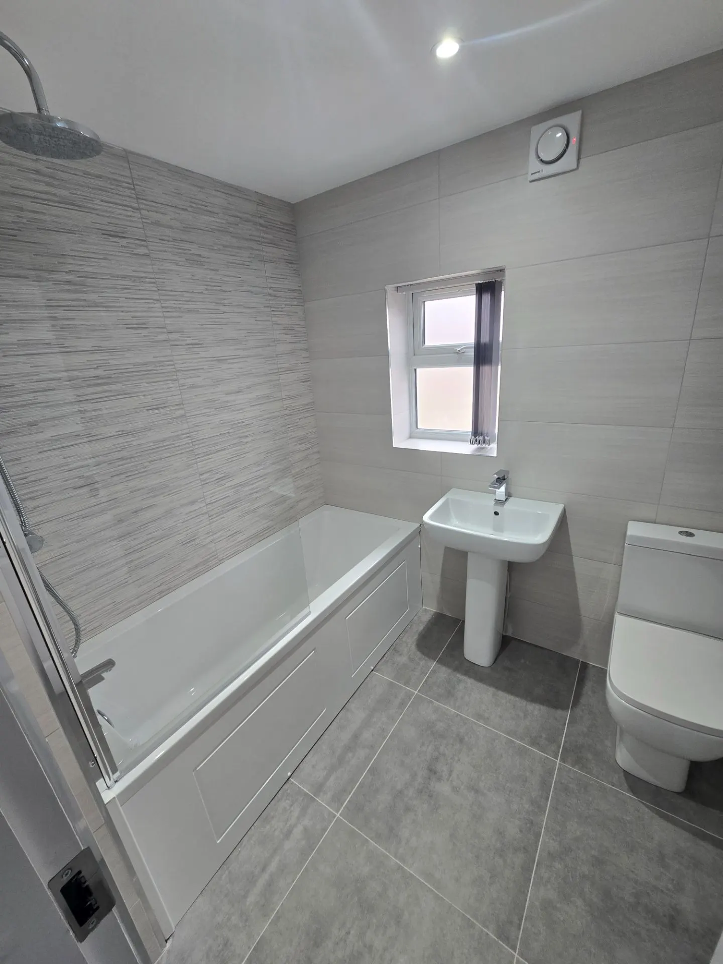 House in Coventry - Image 3