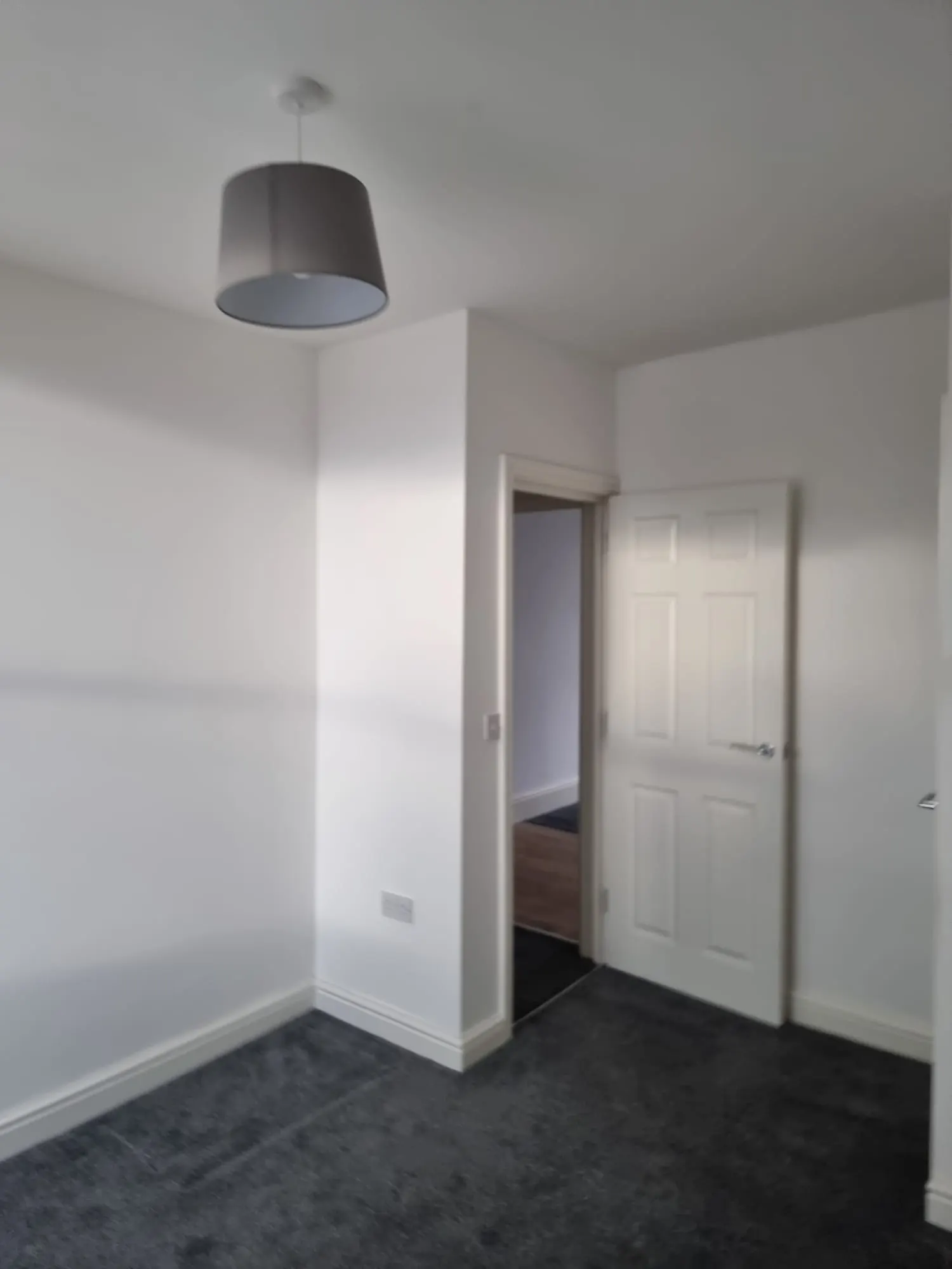 Flat in Gloucester - Image 8