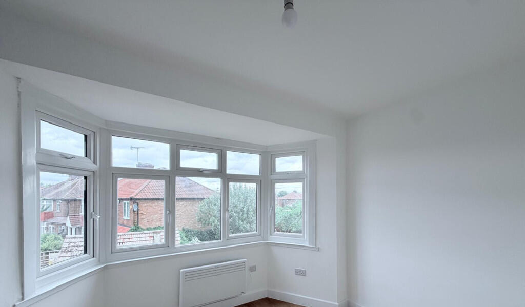 House in Greenford - Image 8