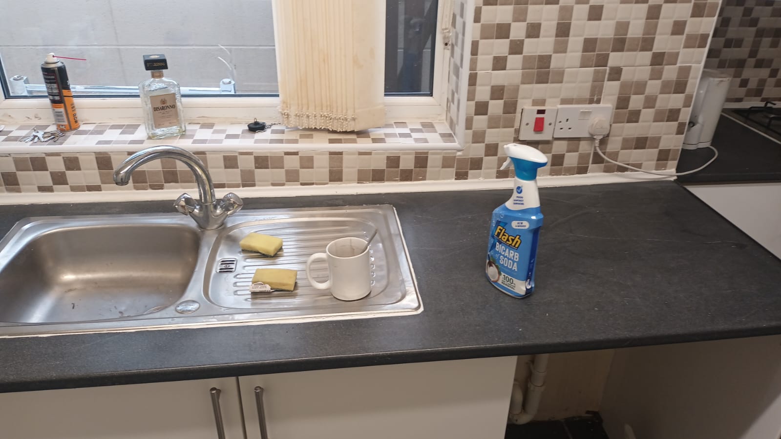 Flat in Burton-On-Trent - Image 3