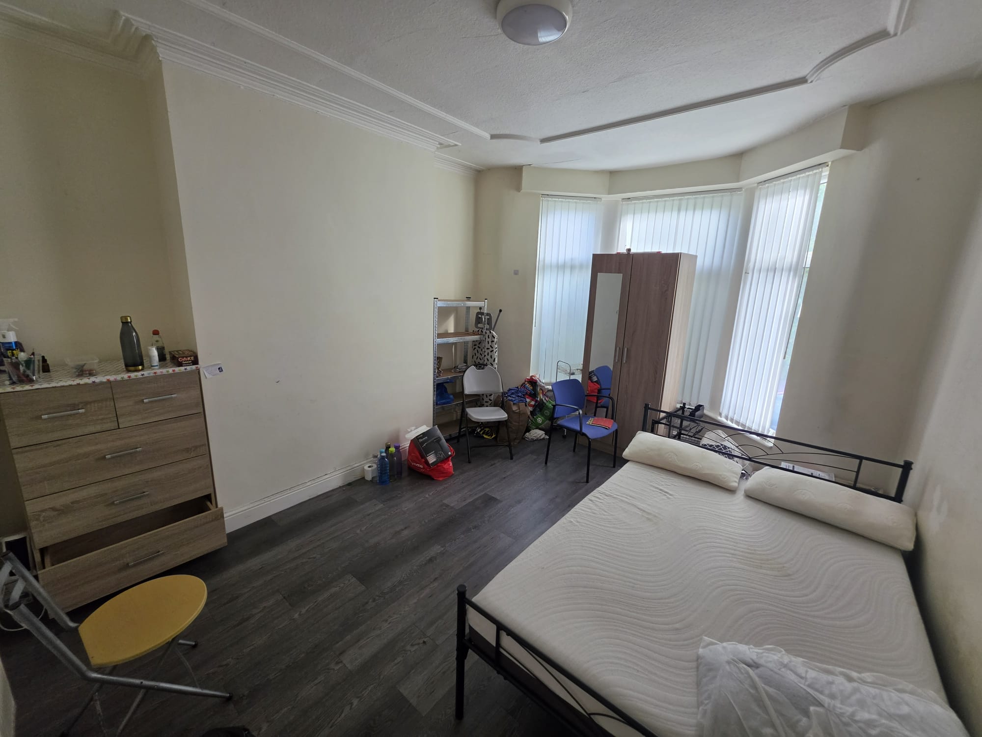 Liverpool - Image 11
