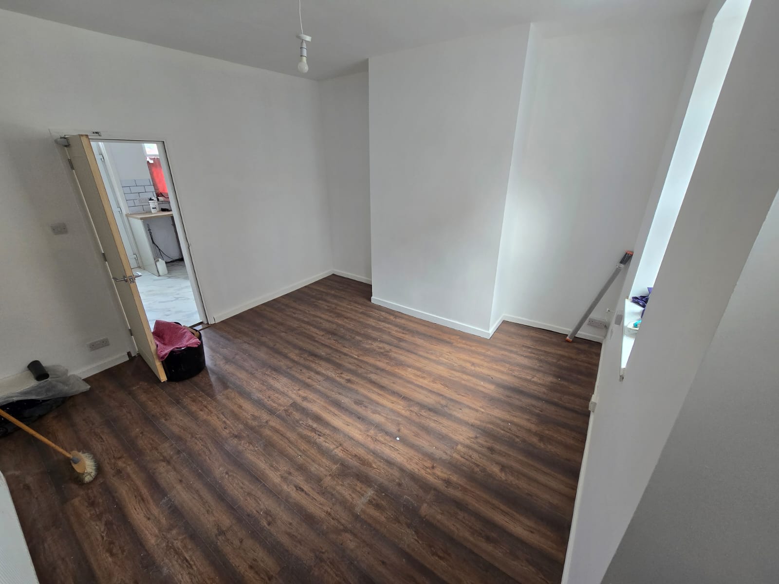 Barnsley - Image 6