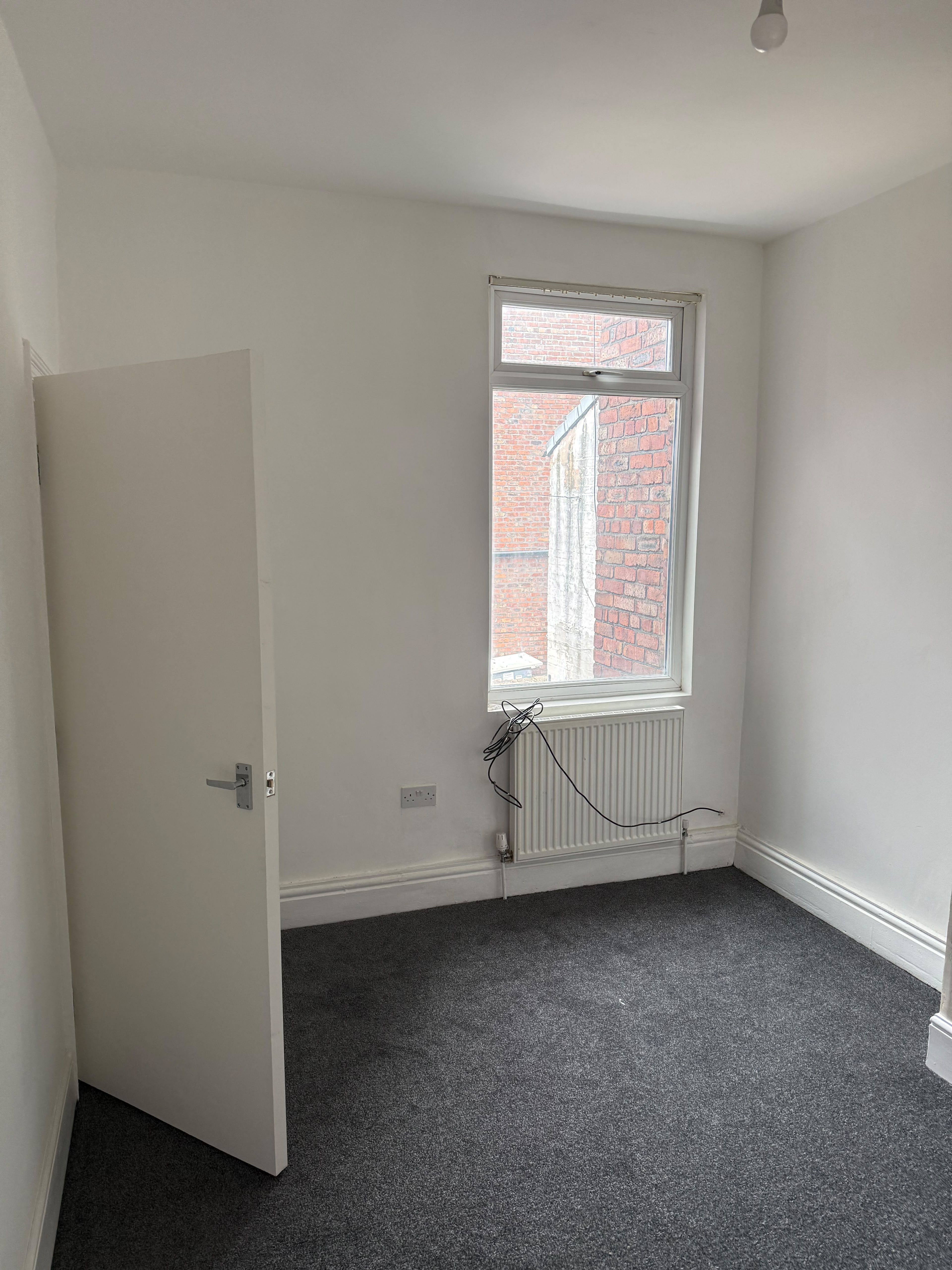 House in Liverpool - Image 14