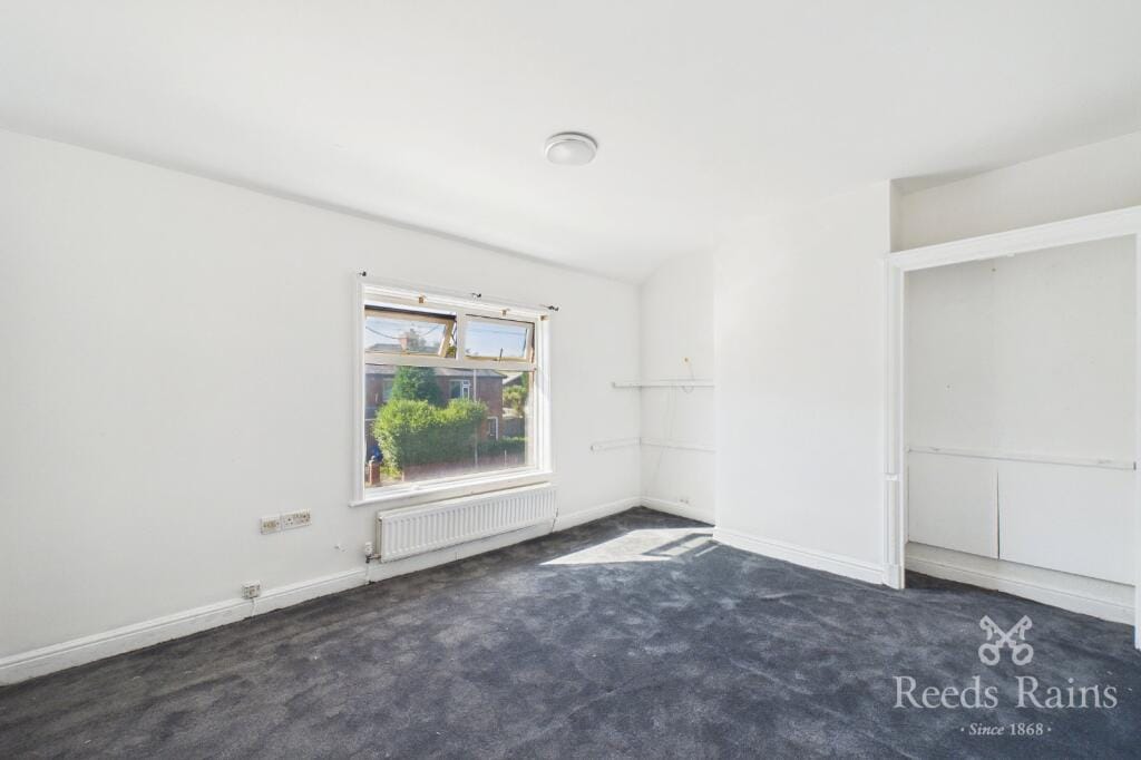 House in Hyde - Image 3