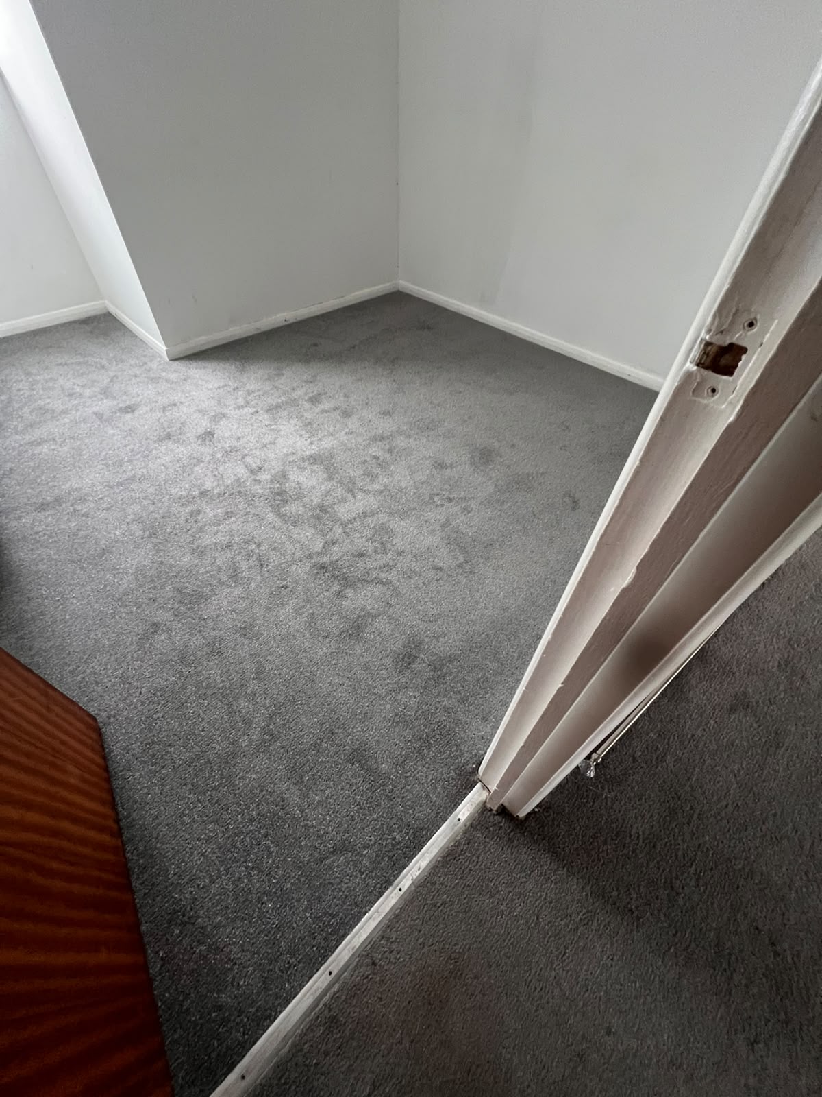 Flat in Sheerness - Image 7
