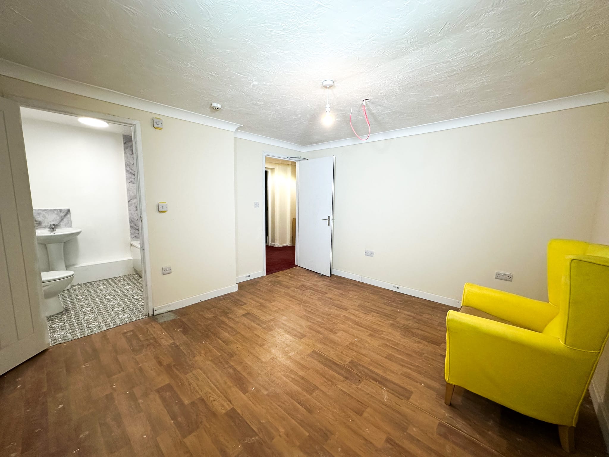 House in Clacton-On-Sea - Image 11