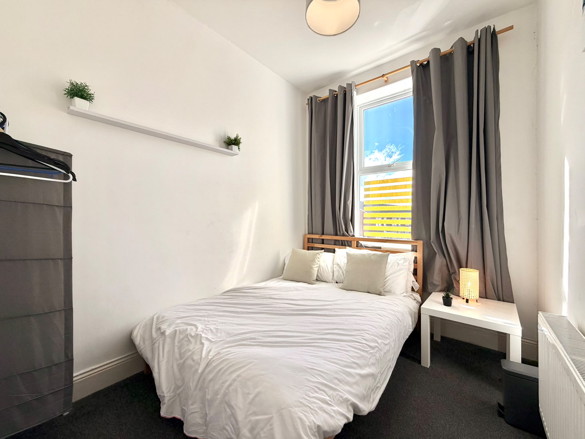 Newcastle - Image 15
