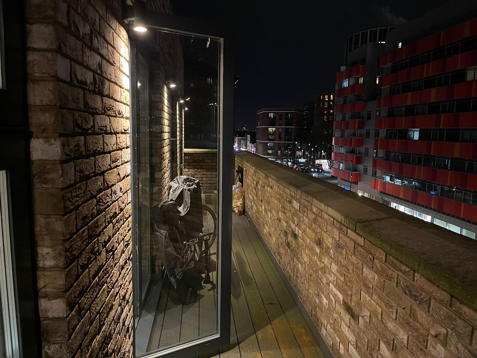 London - Image 9