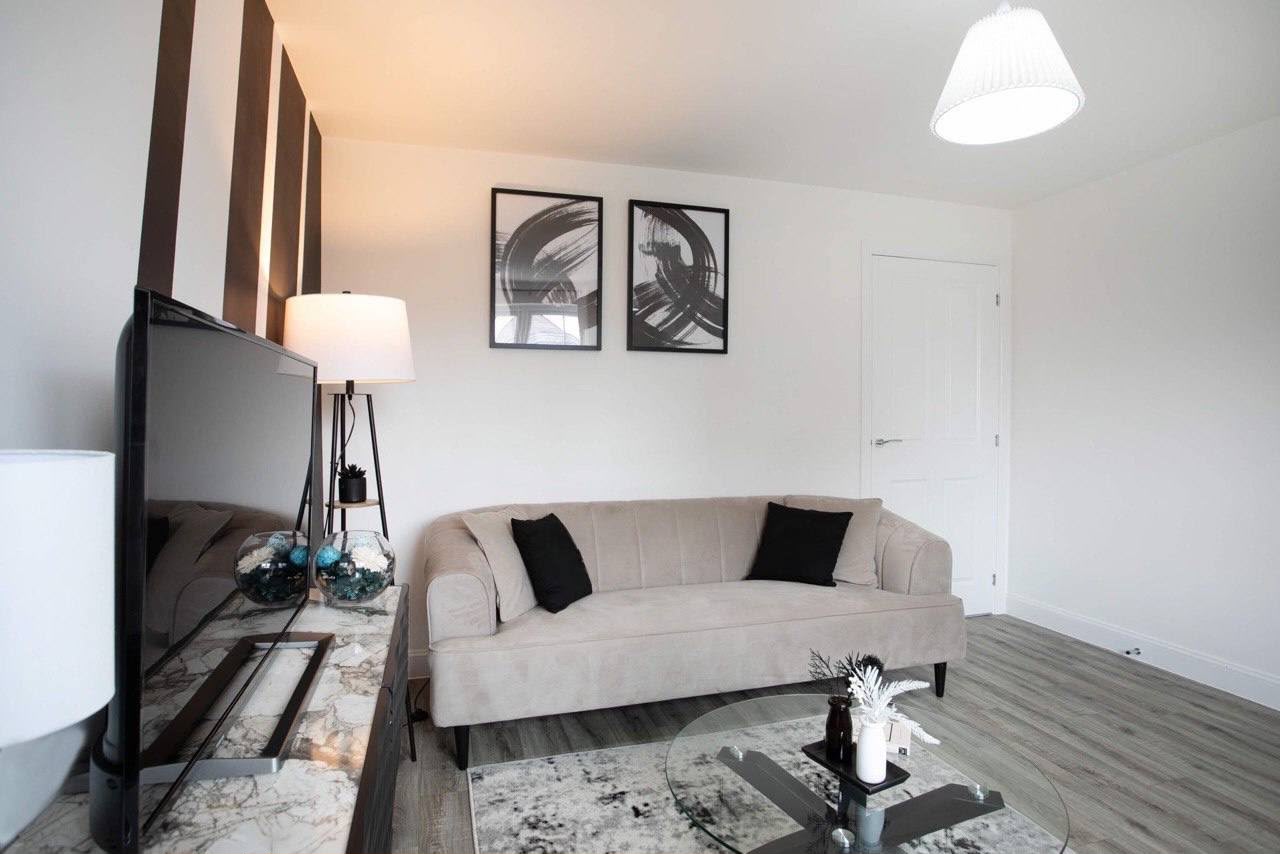 Semi-Detached in Rugby - Image 6