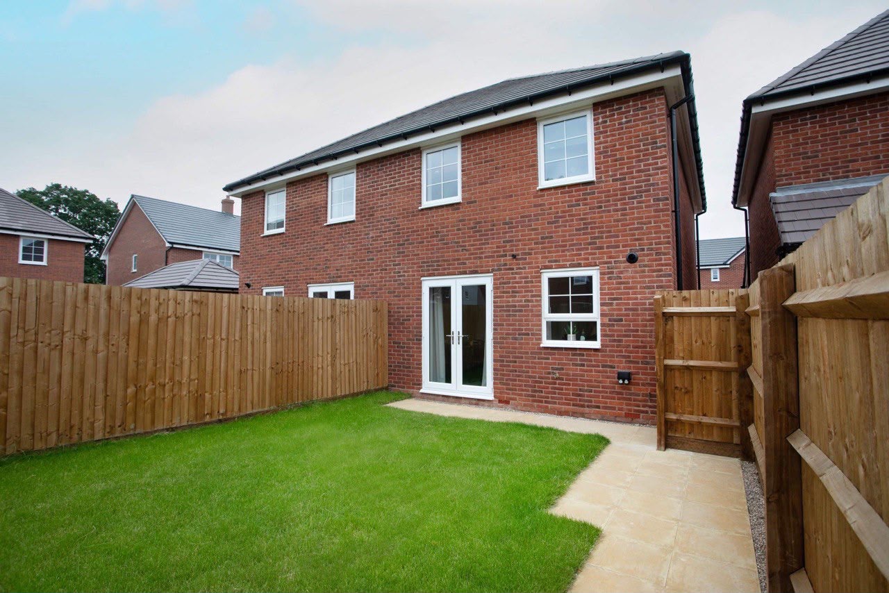 Semi-Detached in Rugby - Image 13
