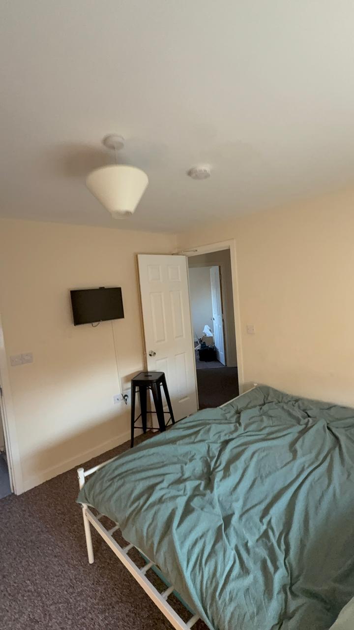 House in Sittingbourne - Image 5