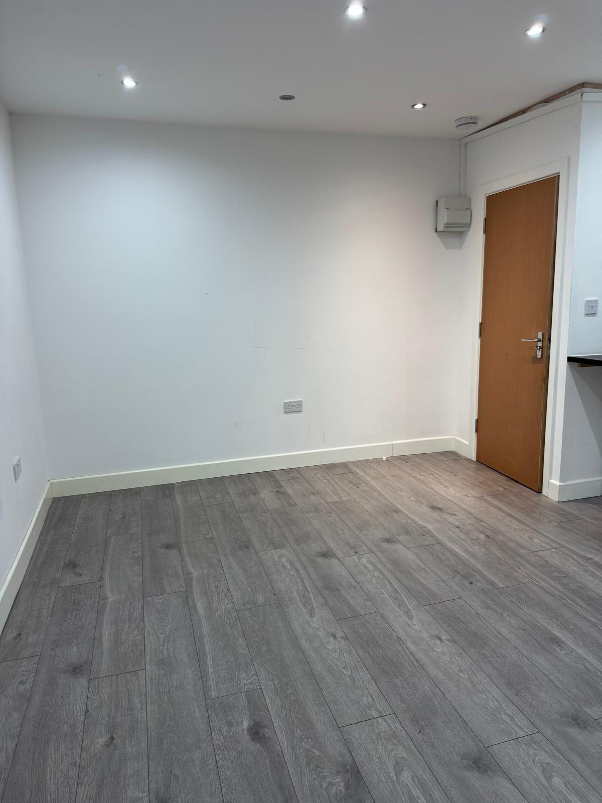 House in London - Image 7