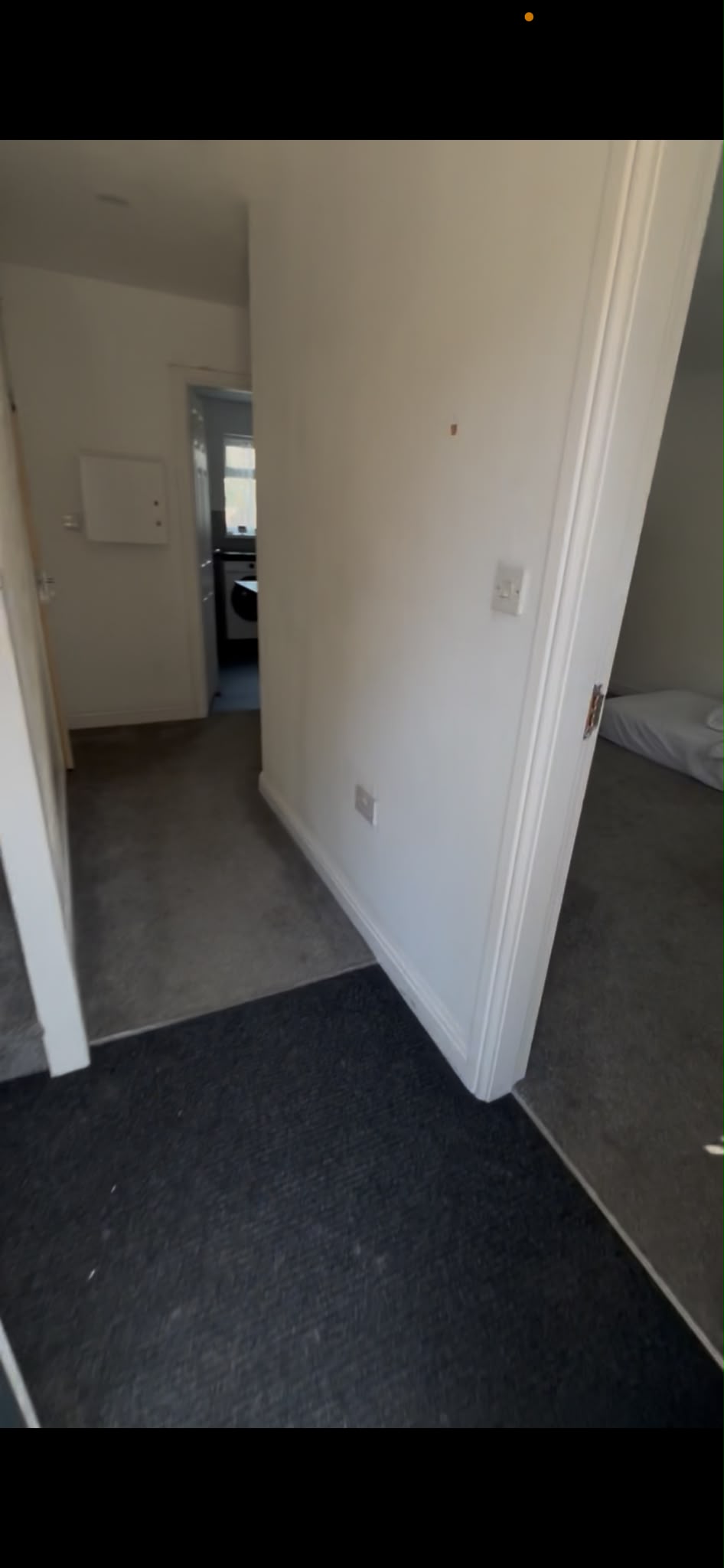 Leeds - Image 2