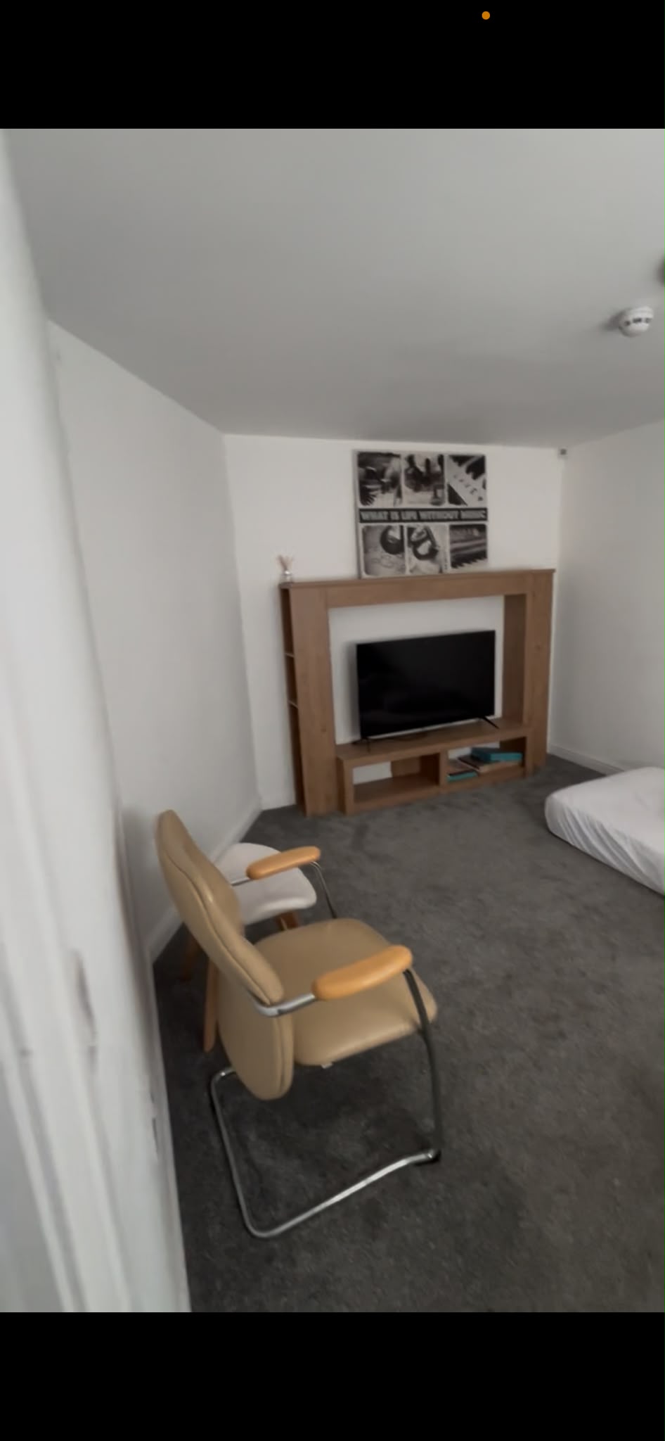 Leeds - Image 3