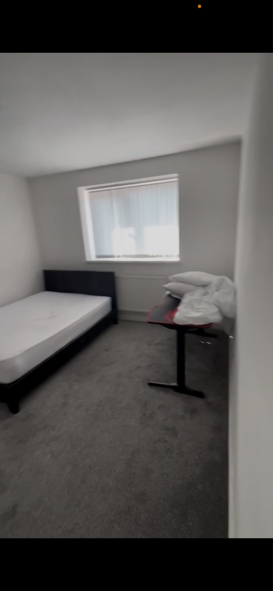 Leeds - Image 8