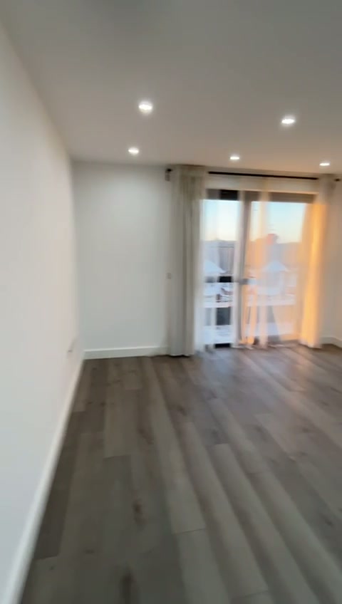 Flat in London - Image 3
