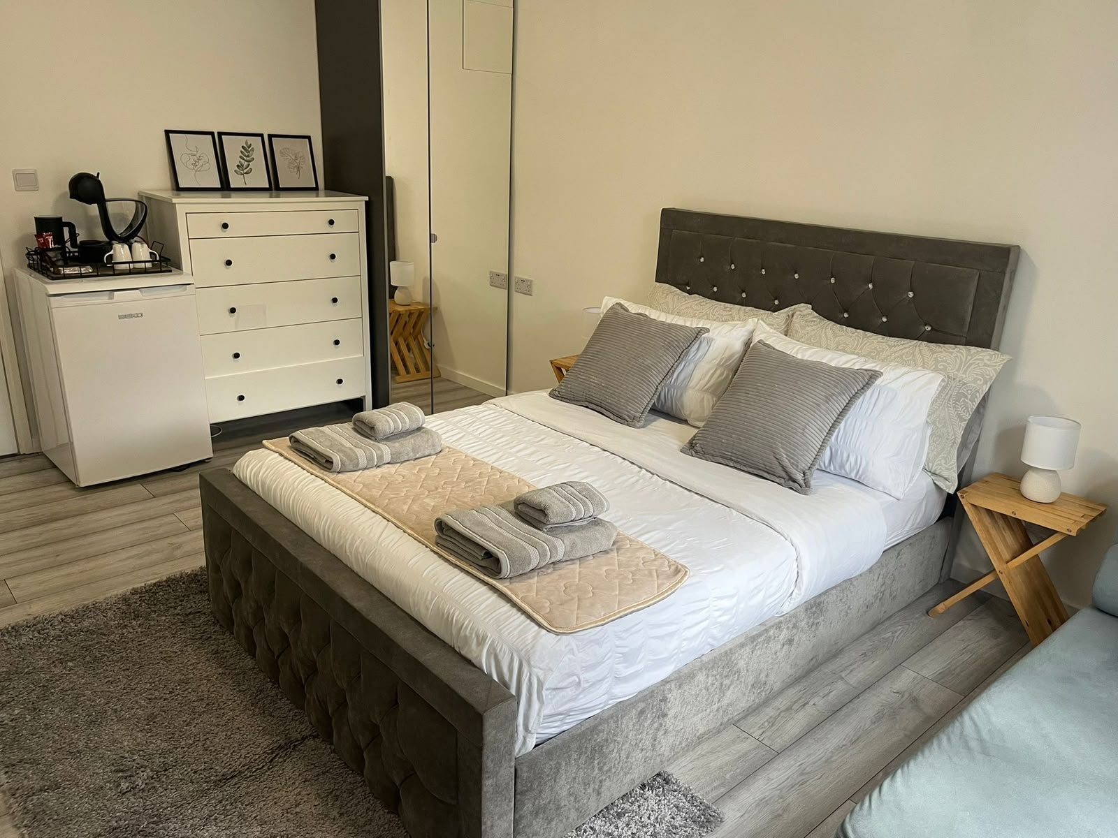House in Nottingham - Image 3
